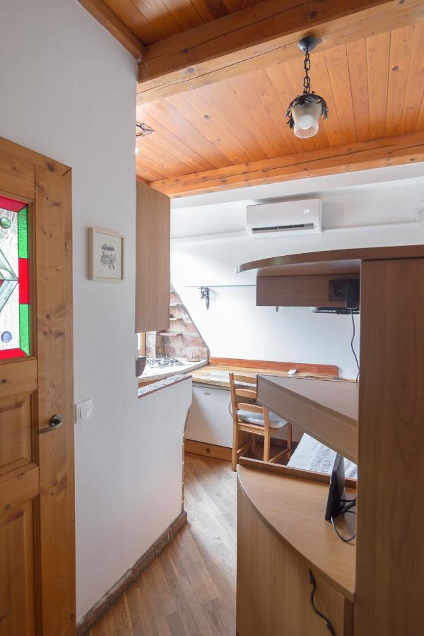 Cozy, Bright And Affordable Single Studio - Free Parking Любляна Екстериор снимка