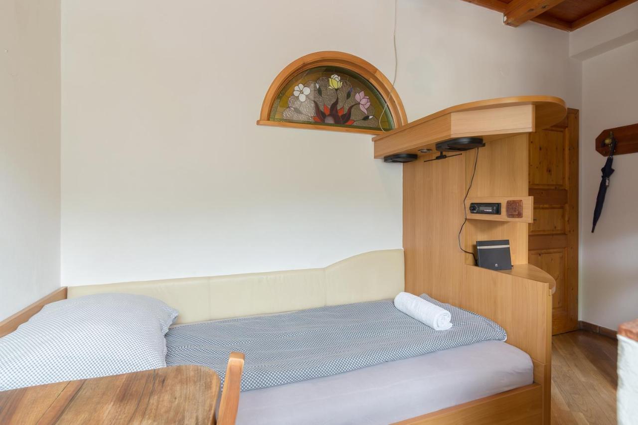 Cozy, Bright And Affordable Single Studio - Free Parking Любляна Екстериор снимка
